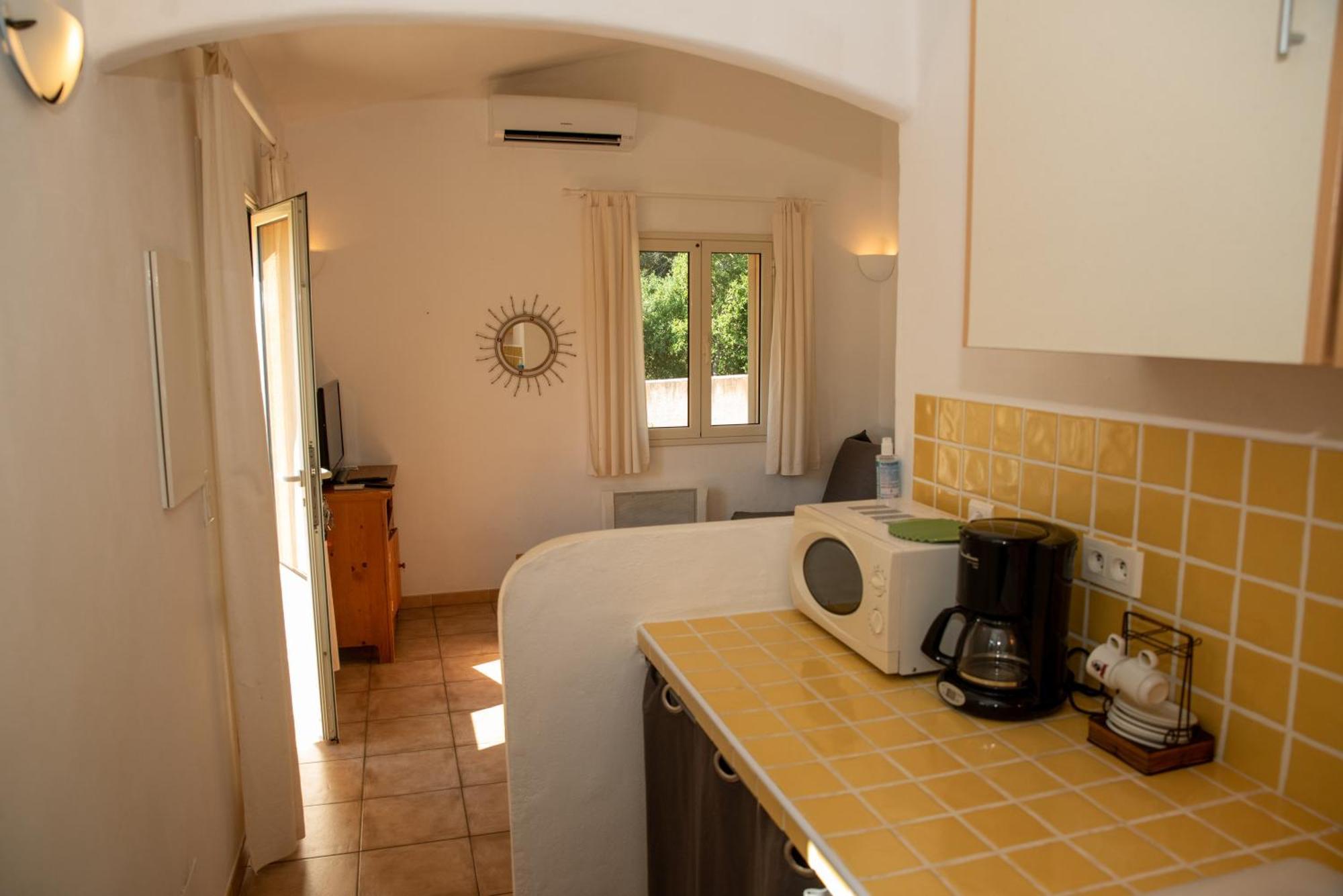 Mini Villa Independante Ideale Et Tres Bien Situee 维琪奥港 外观 照片